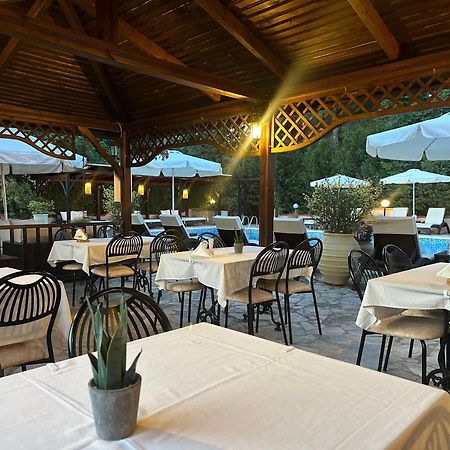 Agrili Apartments & Rooms Элия Экстерьер фото