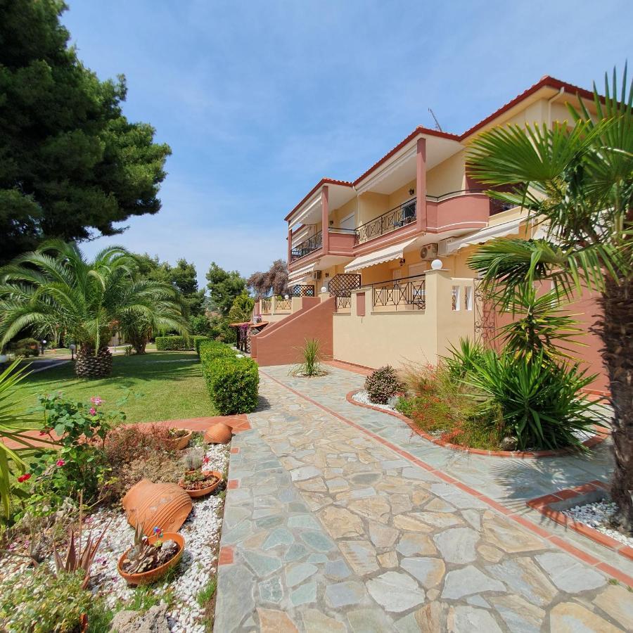 Agrili Apartments & Rooms Элия Экстерьер фото