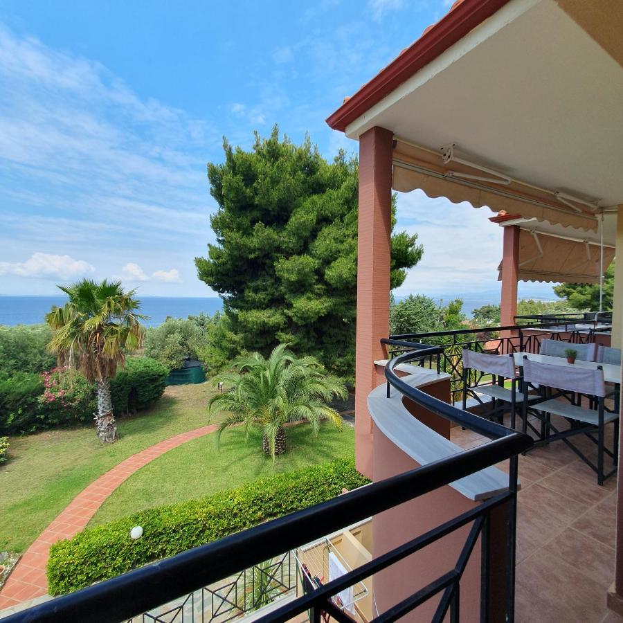 Agrili Apartments & Rooms Элия Экстерьер фото