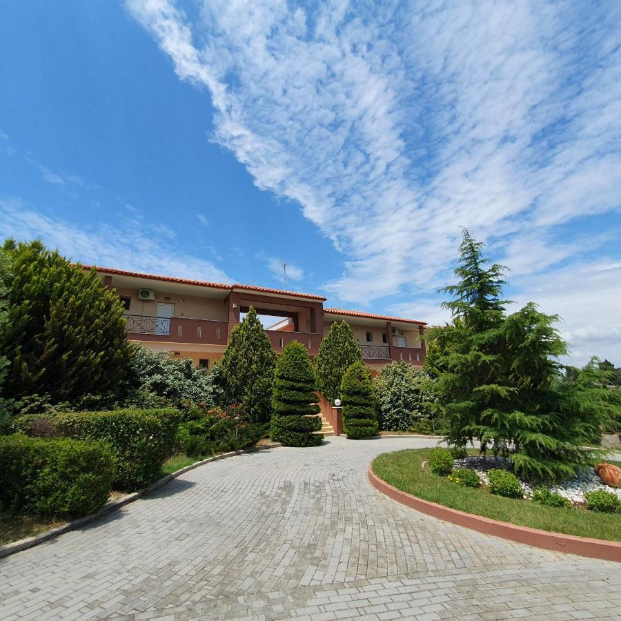Agrili Apartments & Rooms Элия Экстерьер фото