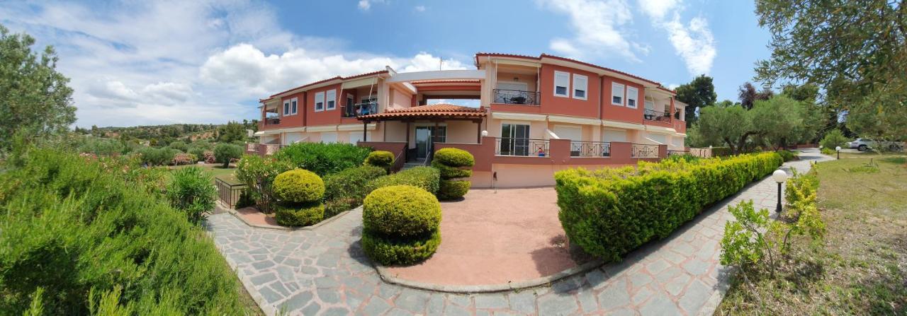 Agrili Apartments & Rooms Элия Экстерьер фото