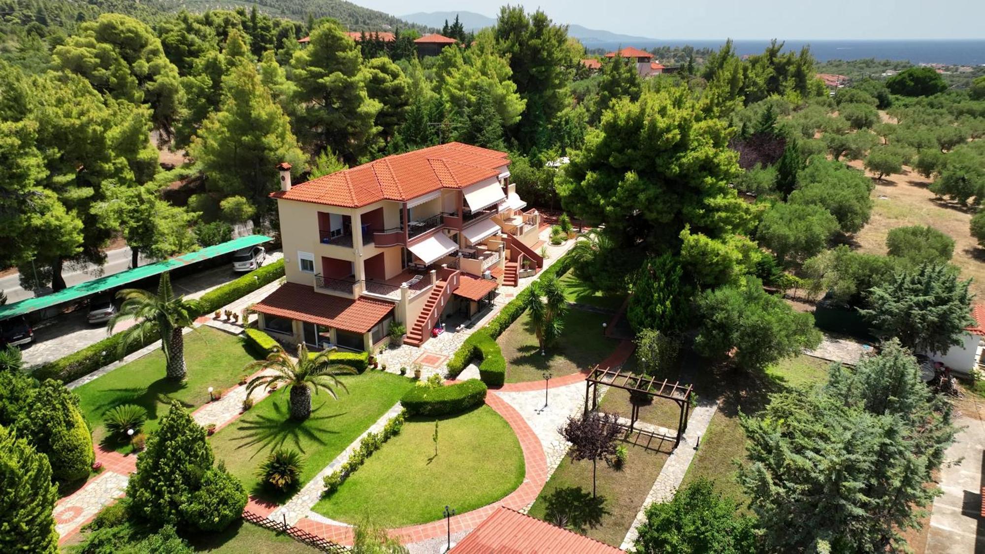 Agrili Apartments & Rooms Элия Экстерьер фото