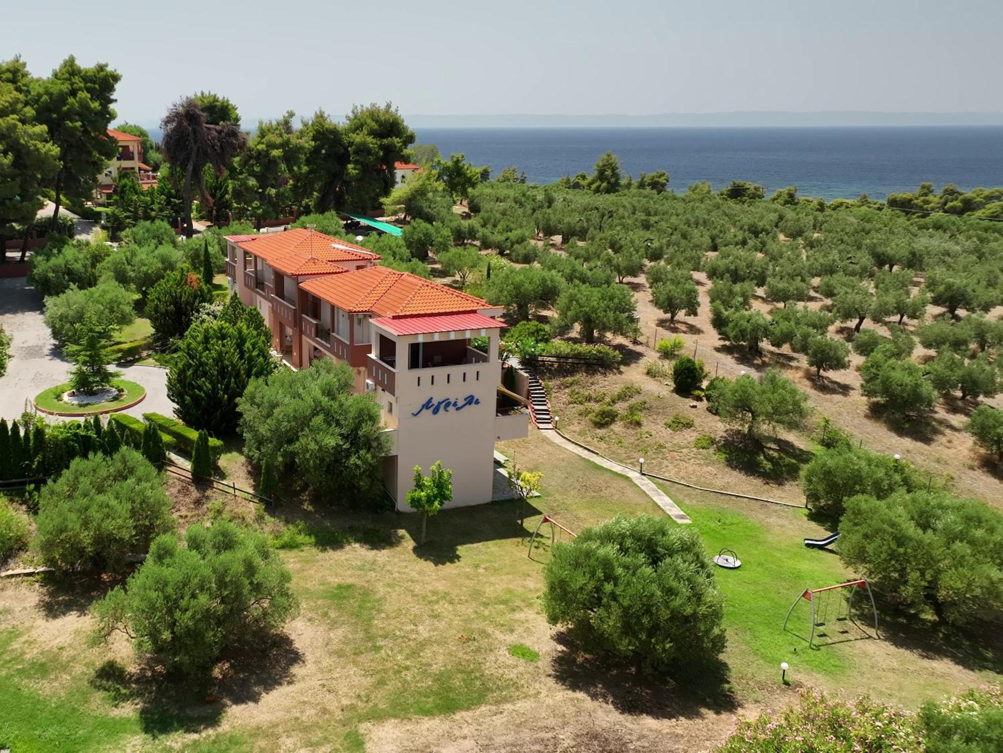 Agrili Apartments & Rooms Элия Экстерьер фото