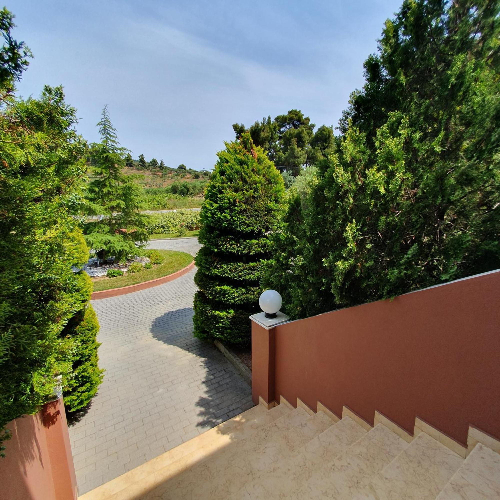 Agrili Apartments & Rooms Элия Экстерьер фото