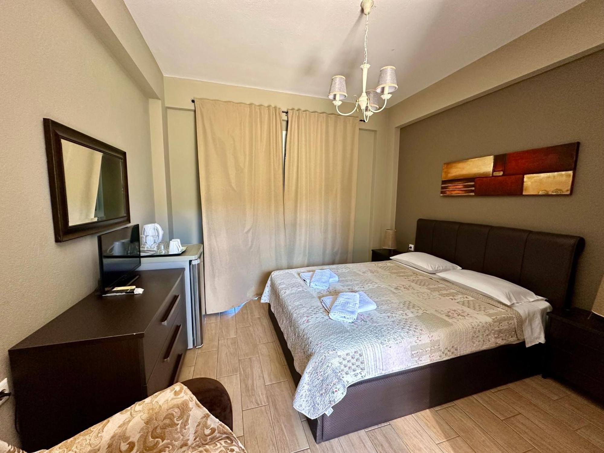 Agrili Apartments & Rooms Элия Экстерьер фото